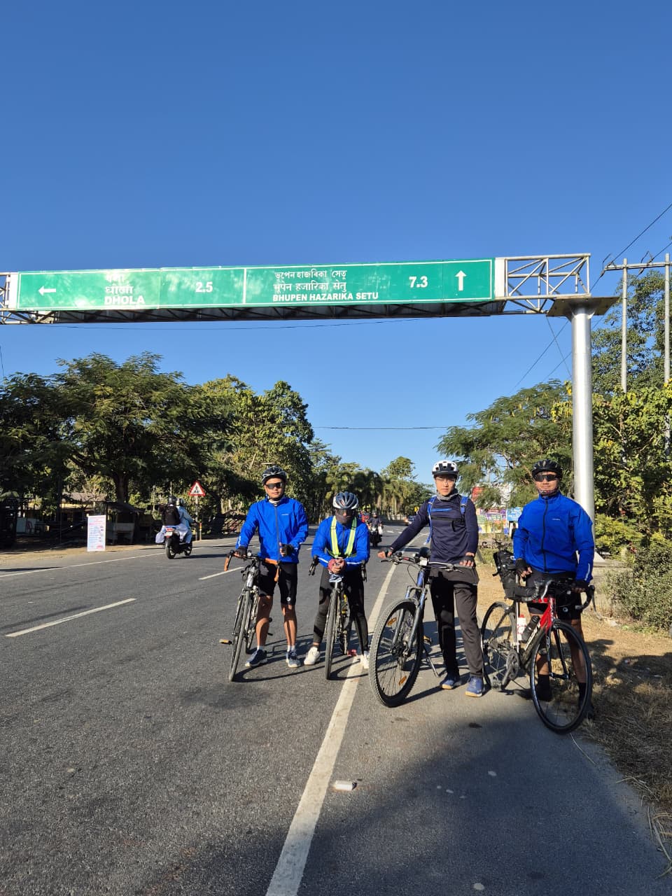 Shift cycling community near Bhupen Hazarika Setu